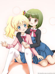  2girls alice_cartelet blonde_hair blue_eyes blush bow brown_eyes commentary_request eyelashes green_hair kahis_(sweetbriar) kin-iro_mosaic multiple_girls oomiya_shinobu open_mouth photoshop_(medium) pleated_skirt short_twintails sitting skirt twintails watermark web_address white_legwear 