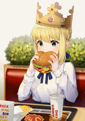  absurdres artist_name artoria_pendragon_(fate) blonde_hair blue_ribbon booth_seating braid brand_name_imitation burger burger_king cheek_bulge commentary crown cup disposable_cup eating english_commentary fast_food fate/stay_night fate_(series) female food french_fries green_eyes hair_ribbon highres paper_crown restaurant ribbon saber_(fate) sasoura solo sparkle swept_bangs table tray watermark whopper 