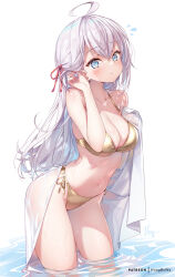  ahoge alisa_mikhailovna_kujou artist_name bikini blue_eyes blush breasts cleavage closed_mouth collarbone commentary crossed_bangs female flying_sweatdrops gold_bikini hair_between_eyes hair_ribbon highres holding holding_towel hong_(white_spider) large_breasts long_hair looking_at_viewer navel patreon_username red_ribbon revision ribbon side-tie_bikini_bottom signature simple_background solo swimsuit thighs tokidoki_bosotto_roshia-go_de_dereru_tonari_no_arya-san towel wading wet_towel white_background white_hair white_towel 