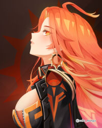  absurdres ahoge biker_clothes bikesuit black_bikesuit bodysuit breasts carlos_cabs earrings female from_side genshin_impact highres jewelry long_hair looking_at_viewer mavuika_(genshin_impact) multicolored_hair open_mouth orange_eyes orange_hair profile red_hair solo sun_earrings symbol-shaped_pupils two-tone_eyes two-tone_hair upper_body very_long_hair 