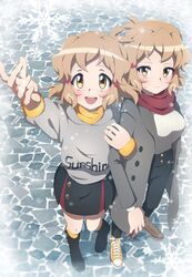  2girls black_pants blonde_hair blush breasts brown_eyes closed_mouth coat commentary_request dual_persona full_body grey_coat grey_sweater highres locked_arms looking_up medium_breasts multiple_girls open_mouth outdoors pants scarf selfcest senki_zesshou_symphogear senki_zesshou_symphogear_xd_unlimited short_hair skirt smile snow snowing standing sweater tachibana_hibiki_(symphogear) tachibana_hibiki_(symphogear)_(another) yukitsuba_hina yuri 