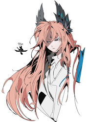  1boy absurdres arknights blue_eyes chinese_commentary coat commentary_request eyes_visible_through_hair feather_hair forehead_jewel highres ling_s long_hair looking_away male_focus parted_lips passenger_(arknights) pink_hair simple_background solo upper_body white_background white_coat 