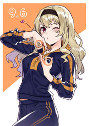  black_hairband blonde_hair blue_jacket blue_pants blush breasts commentary_request cowboy_shot date_pun female fingernails hairband hands_up heart high_collar ito_fumi jacket long_hair long_sleeves looking_at_viewer medium_breasts midriff_peek motion_lines number_pun ok_sign one_eye_closed orange_background pants pink_eyes puckered_lips saijou_claudine shoujo_kageki_revue_starlight solo standing striped_clothes striped_jacket striped_pants track_jacket track_pants two-tone_background wavy_hair white_background zipper_pull_tab 