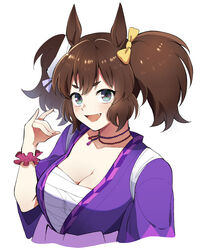  animal_ears bow breasts brown_hair chest_sarashi cleavage commentary_request cropped_torso female fox_mask fox_shadow_puppet green_eyes hairbow hand_up horse_ears horse_girl inari_one_(umamusume) japanese_clothes jewelry kimono light_blush looking_at_viewer mask mask_on_head medium_breasts necklace oerba_yun_fang open_mouth purple_kimono sarashi scrunchie short_hair simple_background smile solo thick_eyebrows tori_hatsu02 twintails umamusume upper_body white_background wrist_scrunchie 