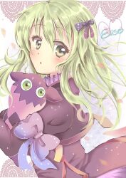  absurdres bad_id bad_pixiv_id blonde_hair bow character_name creature cropped_jacket elize_lutus female green_eyes hairbow highres sakura_oriko short_hair tales_of_(series) tales_of_xillia teepo_(tales) 