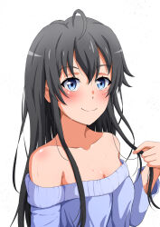  ahoge black_hair blue_eyes blue_sweater blush breasts cleavage closed_mouth commentary_request female hand_up highres konoyan long_hair long_sleeves off-shoulder_sweater off_shoulder simple_background small_breasts smile solo sweater upper_body white_background yahari_ore_no_seishun_lovecome_wa_machigatteiru. yukinoshita_yukino 