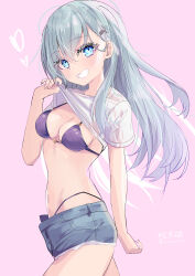  absurdres bikini bikini_under_clothes black_bikini blue_shorts breasts cleavage clothes_lift cowboy_shot cutoffs denim denim_shorts female green_eyes green_hair grin hair_ornament hairclip heart highres hizaka kantai_collection lifting_own_clothes medium_breasts one-hour_drawing_challenge pink_background shirt_lift shorts simple_background smile solo suzuya_(kancolle) swimsuit 