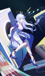  absurdres aqua_eyes bare_shoulders bead_bracelet beads bracelet breasts detached_sleeves dress female floating_hair full_body gloves hair_between_eyes halo hand_mirror head_wings hei_yubai_yuan high_heels highres honkai:_star_rail honkai_(series) jewelry long_hair looking_at_viewer mirror musical_note parted_lips purple_dress purple_footwear robin_(honkai:_star_rail) short_sleeves solo two-tone_dress white_dress white_gloves white_wings wings 