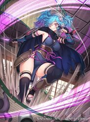  alternate_costume blue_hair cape commentary_request female fingerless_gloves fire_emblem fire_emblem_cipher fire_emblem_fates gloves hair_over_one_eye hairband kousei_horiguchi kunai long_hair multicolored_hair nail_polish ninja official_art peri_(fire_emblem) pink_eyes pink_hair sandals solo teeth thighhighs twintails two-tone_hair weapon 