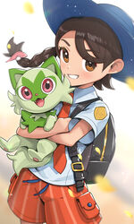  backpack bag blue_headwear blush braid brown_eyes brown_hair commentary_request female gonzarez grey_shirt grin highres holding holding_pokemon juliana_(pokemon) looking_at_viewer naranja_academy_(emblem) naranja_academy_school_uniform necktie orange_necktie pokemon pokemon_(creature) pokemon_sv red_shorts school_uniform shirt short_hair short_sleeves shorts smile sprigatito striped_clothes striped_shorts teeth tongue vertical-striped_clothes vertical-striped_shorts 