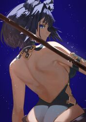  absurdres back backless_outfit black_hair blue_background blue_eyes breasts colored_eyelashes cosplay english_commentary feixiao_(honkai:_star_rail) feixiao_(honkai:_star_rail)_(cosplay) female from_behind highres holding holding_polearm holding_weapon hololive hololive_english honkai:_star_rail honkai_(series) light_particles looking_at_viewer otapic ouro_kronii polearm profile short_hair sideboob smile solo upper_body virtual_youtuber weapon 