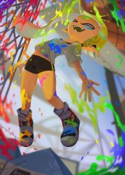  0401_yoiyoi bike_shorts blonde_hair braid braided_sidelock closed_eyes commentary_request female grey_shirt highres ink inkling inkling_girl inkling_player_character long_hair navel open_mouth paint pointy_ears shirt single_braid smile solo splatoon_(series) splatoon_3 teeth tentacle_hair 