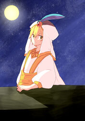  1boy aladdin_(character) aladdin_(character)_(cosplay) aladdin_(disney) ali_baba_saluja blonde_hair cape commentary_request cosplay feathers full_moon gem hair_between_eyes hat_feather long_sleeves looking_at_viewer magi_the_labyrinth_of_magic male_focus moon night night_sky outdoors puffy_sleeves robe sash shadow short_hair sky solo tsu-an upper_body veil white_cape white_headwear white_robe yellow_eyes yellow_sash 