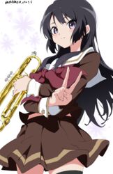  absurdres artist_name bad_id bad_pixiv_id black_hair blush brown_shirt brown_skirt closed_mouth commentary female hibike!_euphonium highres holding holding_instrument instrument kitauji_high_school_uniform kousaka_reina long_hair long_sleeves looking_at_viewer midriff_peek neckerchief pleated_skirt purple_eyes red_neckerchief sailor_collar school_uniform serafuku shirt skirt smile solo standing trumpet v white_background white_gorilla_(okamoto) white_sailor_collar 