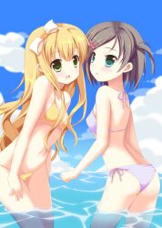  2girls aqua_eyes azuki_azusa bikini black_hair blonde_hair blue_eyes blush bow cloud commentary_request day green_eyes hairbow hentai_ouji_to_warawanai_neko. long_hair multiple_girls nasu_hanahana one_side_up open_mouth outdoors photoshop_(medium) pink_bikini polka_dot polka_dot_bikini polka_dot_swimsuit short_hair sky swimsuit tsutsukakushi_tsukiko water yellow_bikini 