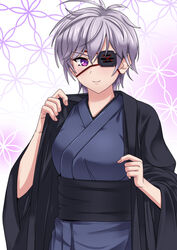  black_kimono commentary eyepatch female fingernails floral_background floral_print grey_hair haori japanese_clothes kimono looking_at_viewer namakemono_(u446644k) obi purple_eyes sash shintou_oboro short_hair smile solo two-tone_background upper_body yuragisou_no_yuuna-san 