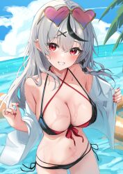  bikini blush breasts cleavage ear_piercing eyewear_on_head female grey_hair grin hair_ornament hairclip halterneck heart heart-shaped_eyewear highres hitachi_sou hololive large_breasts looking_at_viewer nail_polish navel ocean outdoors piercing red_eyes red_nails sakamata_chloe side-tie_bikini_bottom smile string_bikini sunglasses swimsuit 