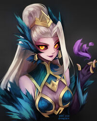  artist_name bare_shoulders breasts cleavage closed_mouth earrings elbow_gloves female forehead fur_trim gloves gold_trim gradient_background hair_ornament hand_up high_ponytail jewelry league_of_legends long_hair looking_at_viewer makeup mascara mixed-language_commentary platinum_blonde_hair simple_background smile solo upper_body vmat white_hair yellow_eyes zyra 