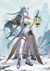  absurdres arknights blue_eyes blue_hair braid breasts commentary dragon_horns earrings female full_body gloves highres holding horns jewelry krin_(krinnin) large_breasts ling_(arknights) long_hair looking_at_viewer multicolored_hair necktie open_clothes pointy_ears shorts smile solo symbol-only_commentary tail very_long_hair yellow_necktie 