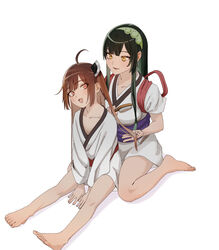  2girls absurdres ahoge arm_support arms_between_legs bare_legs barefoot behind_another blunt_bangs blush brushing_another&#039;s_hair brushing_hair collarbone commentary_request feet full_body green_hair green_hairband hair_brush hair_down hairband head_tilt headgear highres holding holding_hair_brush japanese_clothes kimono legs long_hair long_sleeves looking_at_another looking_back multiple_girls obi pink_eyes sash short_kimono short_sleeves siblings simple_background sisters sitting sleeves_pushed_up smile tasuki toenails toes touhoku_kiritan touhoku_zunko v_arms vang_09 voiceroid wariza white_background yellow_eyes 