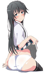  absurdres ass ass_focus black_hair black_thighhighs blue_eyes blush closed_mouth collared_shirt female from_behind hair_ribbon highres lifting_own_clothes long_hair looking_back panties plaid plaid_skirt red_ribbon ribbon school_uniform shirt shou937 simple_background sitting skirt sobu_high_school_uniform solo thighhighs underwear white_background white_panties white_shirt yahari_ore_no_seishun_lovecome_wa_machigatteiru. yukinoshita_yukino 