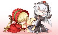  &gt;_&lt; 2girls black_dress blonde_hair closed_eyes commentary dress flower gothic_lolita hairband kunkun lolita_fashion long_hair mtyy multiple_girls photoshop_(medium) red_dress rose rozen_maiden shinku stuffed_animal stuffed_dog stuffed_toy suigintou symbol-only_commentary twintails white_hair wings 