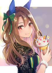  animal_ears blue_nails blush bow bracelet breasts brown_hair carrot casual closed_mouth colored_stripes female fingernails frappuccino from_side glint green_bow hairbow heart highres horse_ears horse_girl index_finger_raised jewelry king_halo_(umamusume) konka lace long_fingernails long_hair long_sleeves looking_at_viewer looking_to_the_side medium_breasts nail_polish one_side_up red_eyes solo striped umamusume upper_body 