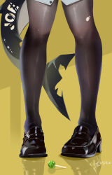  absurdres black_footwear black_pantyhose candy ellen_joe feet female fine_fabric_emphasis fins fish_tail food foot_focus footwear_focus highres lollipop pantyhose reflection sabou_san-shitsu_kokoro scar scar_on_tail shark_tail signature solo tail torn_clothes torn_pantyhose yellow_background zenless_zone_zero 