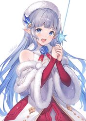  :d bare_shoulders beret blue_eyes blue_hair blunt_bangs blush commentary_request cowboy_shot crystal_hair_ornament detached_sleeves dress female fur_trim gradient_hair granblue_fantasy grey_hair hat highres holding holding_wand lily_(granblue_fantasy) long_hair looking_at_viewer multicolored_hair open_mouth pointy_ears simple_background smile snowflakes solo standing teeth tokki upper_teeth_only very_long_hair wand white_background white_dress white_hat wide_sleeves 