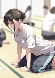  5girls aya_(jonsun) barefoot blurry blurry_background breasts brown_eyes brown_hair closed_mouth clothes_writing commentary_request jonsun kneeling looking_down medium_breasts multiple_girls original shirt short_hair short_sleeves solo_focus t-shirt twitter_username white_shirt 