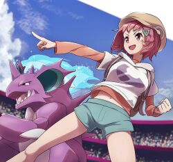  bag blossom_(pokemon) clenched_hand commentary_request crowd female hair_ornament hat long_sleeves midriff_peek miu_(angelo_whitechoc) nidoking open_mouth orange_shirt pointing pokemon pokemon_(anime) pokemon_(creature) poketoon shirt short_hair shorts stadium 