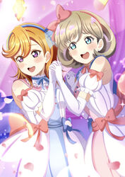  2girls absurdres bare_shoulders blue_bow blue_eyes blush bow commentary detached_sleeves dress elbow_gloves gloves grey_hair hairbow hands_up highres holding_hands interlocked_fingers love_live! love_live!_superstar!! medium_hair multiple_girls open_mouth orange_hair pink_bow puffy_short_sleeves puffy_sleeves purple_eyes ranemu shibuya_kanon short_hair short_sleeves smile sweat tang_keke teeth tiny_stars upper_teeth_only white_dress 