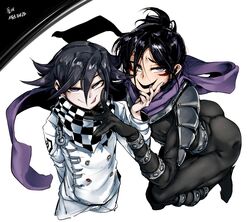  2boys arm_behind_back armor ass bad_id bad_pixiv_id black_bodysuit black_hair bodysuit checkered_clothes checkered_scarf crossover danganronpa_(series) danganronpa_v3:_killing_harmony doppel_(bonnypir) hair_between_eyes highres korean_text male_focus multiple_boys nail_polish oma_kokichi one-punch_man onsoku_no_sonic open_mouth purple_eyes purple_nails scarf simple_background smile straitjacket two-tone_background 