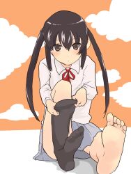  barefoot black_hair boots brown_eyes feet footwear highres k-on! nakano_azusa school_uniform sitting sock_pull socks twintails 