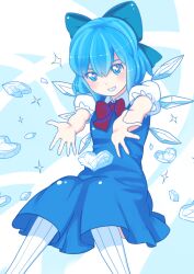  bad_id bad_pixiv_id blue_hair bow cirno female grin heart ice looking_at_viewer nosuku smile solo striped_clothes striped_thighhighs symbol-shaped_pupils thighhighs touhou vertical-striped_clothes vertical-striped_thighhighs wings 