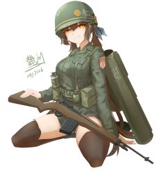  alternate_costume battle_rifle black_thighhighs brown_hair combat_helmet dated english_commentary explosive female full_body girls&#039;_frontline green_jacket grenade griffin_&amp;_kryuger gun hair_between_eyes helmet highres jacket kneeling long_hair m14 m14_(girls&#039;_frontline) m72_law miliki military_jacket military_uniform orange_eyes parted_lips rifle rocket_launcher simple_background sitting smile smoke_grenade solo teeth thighhighs twintails uniform weapon white_background 