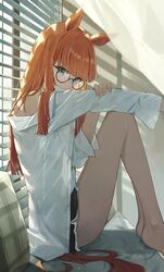  animal_ears aqua_eyes barefoot bespectacled black_shorts blunt_bangs closed_mouth commentary_request dolphin_shorts feet female from_side glasses highres holding_own_arm horse_ears horse_girl horse_tail indoors knees_up long_hair long_sleeves looking_at_viewer ningen_gokko open_clothes open_shirt orange_hair round_eyewear shirt short_shorts shorts silence_suzuka_(umamusume) sitting solo tail thighs umamusume white_shirt window 