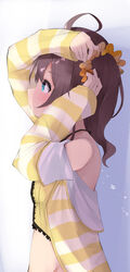  absurdres adjusting_hair ahoge aqua_eyes bare_back bare_shoulders blue_eyes blush brown_hair camisole eureka_814 female frilled_camisole frills groin highres hololive hood hoodie looking_away medium_hair natsuiro_matsuri natsuiro_matsuri_(matsuri&#039;s_day_off) official_alternate_costume orange_scrunchie pajamas scrunchie side_ponytail sleeves_past_wrists solo striped_clothes striped_hoodie tying_hair upper_body virtual_youtuber yellow_hoodie 