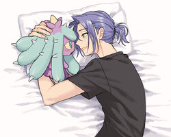  1boy bed_sheet black_shirt blush commentary_request eye_contact green_eyes hand_on_another&#039;s_head highres james_(pokemon) light_purple_hair looking_at_another lying male_focus mareanie on_side pillow pokemon pokemon_(anime) pokemon_(creature) pokemon_sm_(anime) ponytail ruru_(gi_xxy) shirt short_ponytail team_rocket 