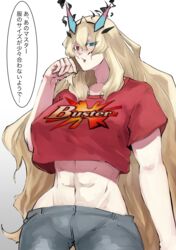  abs absurdres barghest_(fate) blonde_hair breasts buster_shirt crop_top crop_top_overhang fate/grand_order fate_(series) female green_eyes gumi_(the_eye_of_darkness) heterochromia highres large_breasts long_hair muscular muscular_female red_eyes red_shirt shirt simple_background translated very_long_hair 