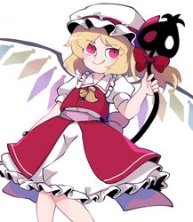  ascot bad_id bad_twitter_id belt blonde_hair bow closed_mouth collared_shirt commentary crystal female flandre_scarlet front_slit hand_up hat hat_ribbon highres iganashi1 jewelry looking_to_the_side mob_cap multicolored_wings one_side_up overskirt pink_belt pink_bow pink_eyes polearm puffy_short_sleeves puffy_sleeves red_bow red_eyes red_ribbon red_skirt red_vest ribbon shirt short_hair short_sleeves simple_background skirt smile solo spear standing sunken_fossil_world touhou vest weapon white_background white_hat white_shirt white_skirt wings yellow_ascot 