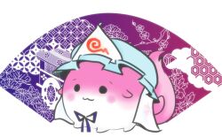  :3 animalization chibi commentary_request goshoguruma hand_fan hat hexagon no_humans saigyouji_yuyuko saigyouji_yuyuko&#039;s_fan_design shippou_(pattern) solo sukusuku_hakutaku touhou triangular_headpiece xkaishaku 