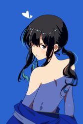  absurdres back back_focus bare_back black_hair blue_background blue_kimono blush body_writing commentary_request female from_behind heart highres inoue_takina japanese_clothes kimono looking_at_viewer lycoris_recoil misskiwi nude purple_eyes simple_background solo translated unworn_clothes 