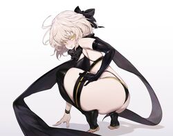  absurdres ass back bikini black_bikini black_hair black_thighhighs blonde_hair breasts commentary_request fate/grand_order fate_(series) female gloves highres kakuchou_no_ou looking_at_viewer okita_j._souji_(fate) okita_j._souji_(first_ascension)_(fate) okita_souji_(fate) scarf short_hair single_glove smile solo squatting swimsuit thighhighs tiptoes toeless_legwear yellow_eyes 