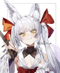  animal_ear_fluff animal_ears asanagi_(azur_lane) azur_lane bare_shoulders black_gloves blunt_bangs braid breasts closed_mouth detached_sleeves female fingerless_gloves fox_ears fox_girl fox_shadow_puppet fox_tail gloves hair_ribbon hand_up highres japanese_clothes long_hair looking_at_viewer red_ribbon ribbon small_breasts smile solo tail tsukikaze_aki twintails twitter_username upper_body white_hair wide_sleeves yellow_eyes 