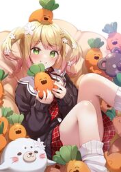  black_sweater blonde_hair blush double_bun feet_out_of_frame female flower gradient_hair green_eyes grin hair_bun hair_flower hair_ornament hairclip highres hololive knees_together_feet_apart long_hair long_sleeves looking_at_viewer loose_socks momoshiki_tsubaki momosuzu_nene momosuzu_nene_(casual) multicolored_hair neckerchief nekko_(momosuzu_nene) official_alternate_costume official_alternate_hairstyle on_head open_mouth pink_hair plaid plaid_neckerchief plaid_skirt pleated_skirt puffy_long_sleeves puffy_sleeves red_neckerchief red_skirt skirt smile socks solo sweater thighs twintails two_side_up virtual_youtuber white_socks 