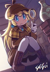  artist_name bike_shorts blonde_hair blue_eyes boots brooch brown_coat brown_footwear brown_hat coat deerstalker detective_peach earrings female gloves hat holding holding_magnifying_glass indoors jewelry long_hair magnifying_glass mario_(series) official_alternate_costume princess_peach princess_peach:_showtime! shisui solo sphere_earrings squatting thighhighs vase watermark white_gloves 