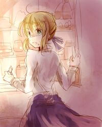  ahoge artoria_pendragon_(fate) bad_id bad_pixiv_id blonde_hair blush crumbs embarrassed fate/stay_night fate_(series) female food green_eyes hair_ribbon looking_back open_mouth refrigerator ribbon saber_(fate) solo totte 