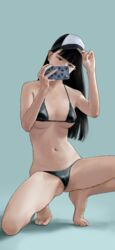  absurdres bad_id bad_pixiv_id barefoot baseball_cap bikini black_bikini black_eyes black_hair blunt_bangs breasts cellphone feet female hat highres hiramedousa long_hair navel on_one_knee original phone selfie smartphone solo spread_legs swimsuit 