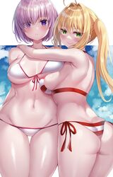  2girls ahoge ass bare_shoulders bikini blonde_hair blush breasts butt_crack cleavage collarbone criss-cross_halter fate/grand_order fate_(series) green_eyes hair_between_eyes hair_intakes hair_over_one_eye halterneck highres hug large_breasts light_purple_hair long_hair looking_at_viewer mash_kyrielight mash_kyrielight_(swimsuit_of_perpetual_summer) multiple_girls nano_(syoutamho) navel nero_claudius_(fate) nero_claudius_(swimsuit_caster)_(fate) official_alternate_costume purple_eyes red_bikini short_hair side-tie_bikini_bottom smile striped_bikini striped_clothes swimsuit thighs twintails white_bikini 